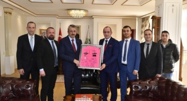 Çiftçi’den Vali Sezer’e ziyaret