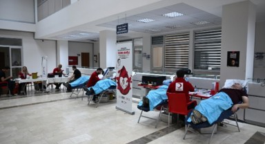 Emniyetten kan bağışı