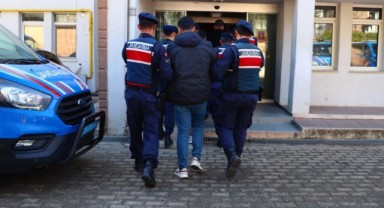 Göçmen kaçakçılığında 5 zanlıya tutuklama