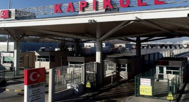 Gümrük çalışanları kaçakçılıktan tutuklandı