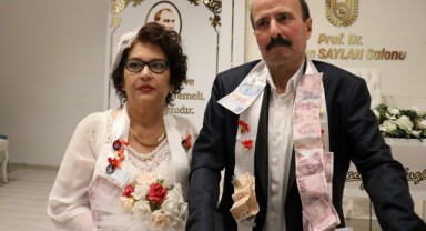 Huzurevinde tanışıp evlendiler