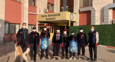 İzcilerden çevre temizliği
