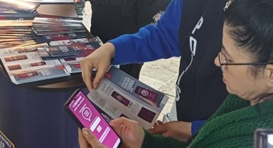 Kadın polislerden KADES bilgilendirmesi