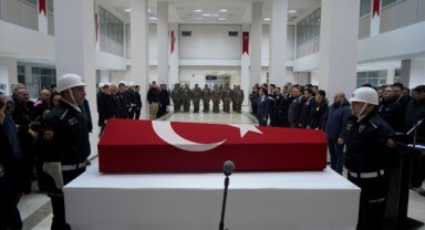 Polis memuru kuş’a veda töreni