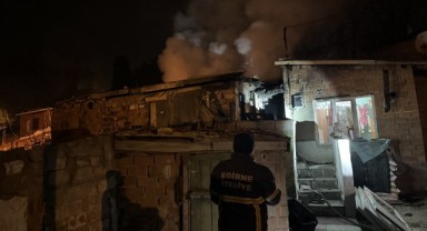 Umurbey’de bir evde çıkan yangın söndürüldü