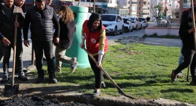 Akın'ın yoğun seçim mesaisi