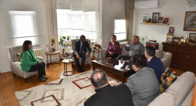 Vali Sezer, şehit ailesini ziyaret etti