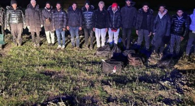 17 göçmen kıskıvrak yakalandı