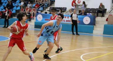 Basketbol yıldız erkekler ve kızlar müsabakaları