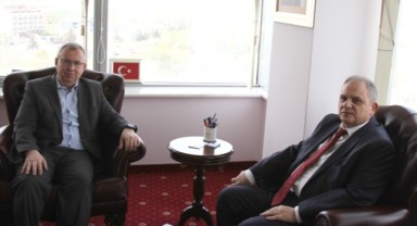 Şehit ailelerinden Tabakoğlu’na ziyaret