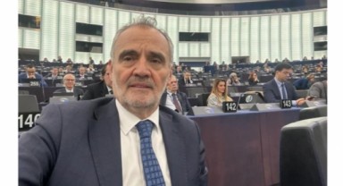 Yol arkadaşı Akalın’dan, Martin’e tebrik