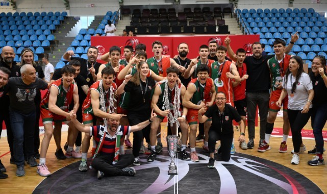 16 Yaş Altında şampiyon Karşıyaka