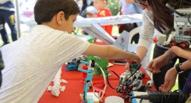 Geleceğin bilim insanları 3’üncü Çocuk Ve Bilim Festivali’nde