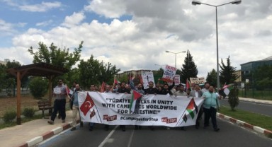 TÜ’de Refah saldırısına protesto