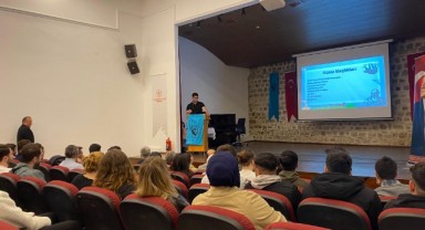 Türk Ocakları evrim teorisini ele aldı