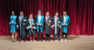 ‘Adımların adımlarımız, Cumhuriyet kanatlarımız’