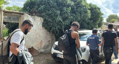 Metruk binada kaçak göçmen operasyonu