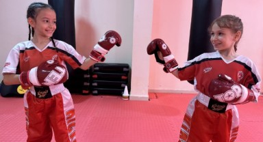Minik kick boksçuların hedefi milli takım