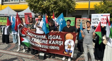 Öğrencilerden zulüm gören halklara destek