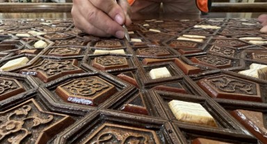 Selimiye Camisi'nin asırlık kapıları yenilendi