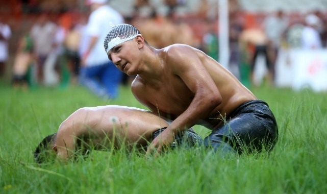 Başında 5 dikiş ile 1 dakika yetti