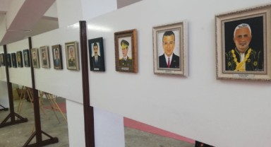 Canlarını ortaya koyanları yad etti