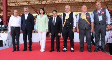 Kırkpınar'ın başcazgırı Kayabaş, er meydanına veda etti