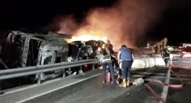Pamuk yüklü tırda yangın