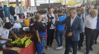 Pazar yerini ‘Mahallenin Kızı’ açtı