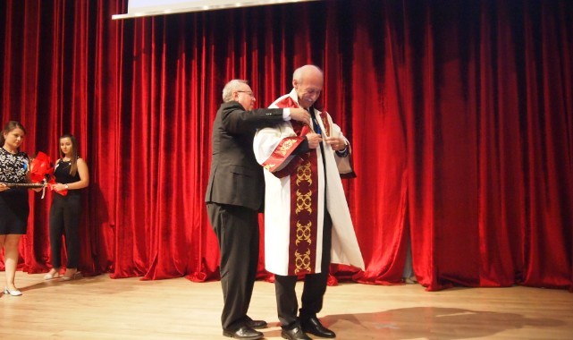 Hatipler cübbeyi devraldı