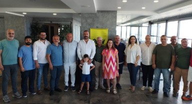Yeni yönetim kamera karşısında