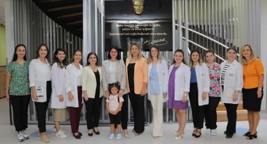 Akın, miniklerin ilk gün heyecanına ortak oldu