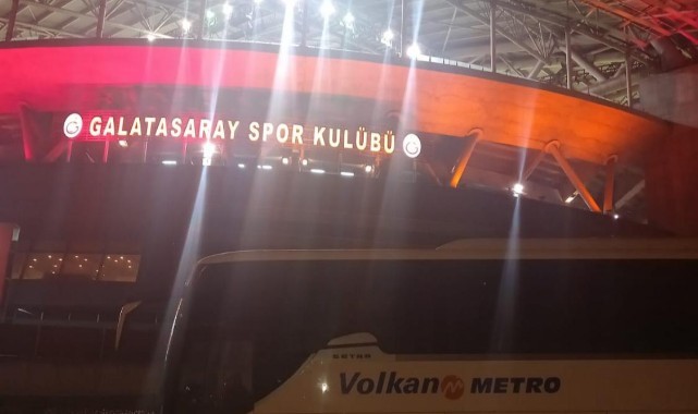 Ateşli taraftarları Edirne firması taşıdı