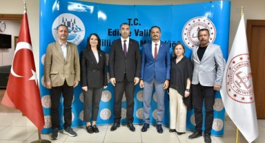 Eğitimcilerin İl Milli Eğitim ziyareti
