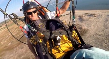 Eren, paramotorla Saros semalarında
