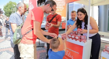 Mevlit Kandili’nde simit ikramı