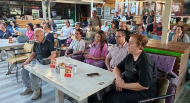 Özel yelekli ‘Okul polisi’