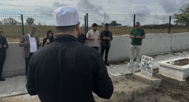 Söylemez, kabri başında anıldı