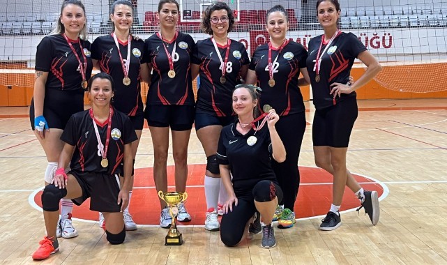 TÜ kadın voleybol şampiyonu