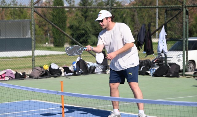TÜ öğrencilerinden pickleball etkinliği