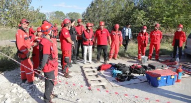 24 saat kesintisiz deprem tatbikatı