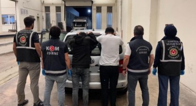Gizli bölmede 2 kaçak