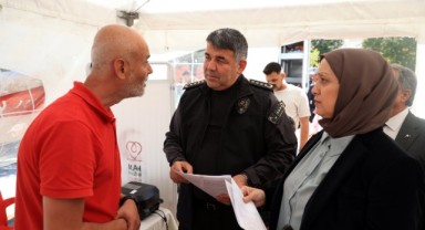 Kızılay’dan kan bağışçısı getirene madalya