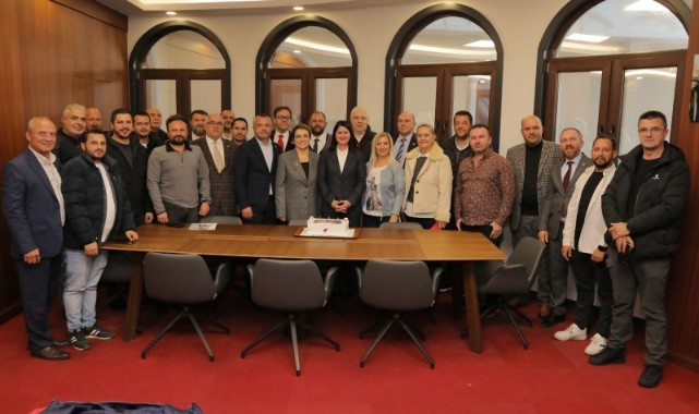 Başkan Akın’a doğum günü sürprizi