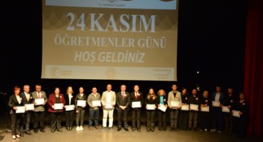 ‘Bizim bir ailemiz vardır, bir de öğretmenimiz vardır’