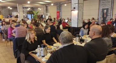 Eğitimcilerden özel güne kahvaltı