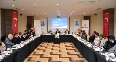 Erkılınç: Şablon gazetecilik yapılırsa şablon ilanlar gelir!