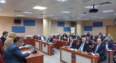 Meclisin yoğun gündemi başladı