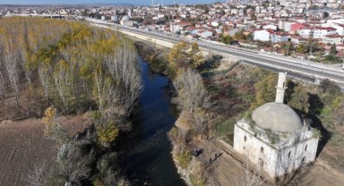 Padişahların kayıkla geldikleri camiye restore