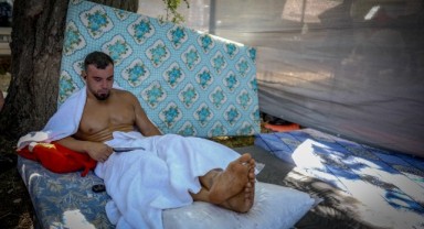 Rahmetli anneye ebedi altın kemer